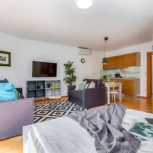 Apartament Main Street 2